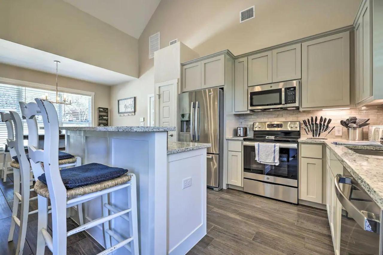 Convenient Cute Cottage Hot Tub Fire Pit Sleeps 6 Canyon Lake Esterno foto